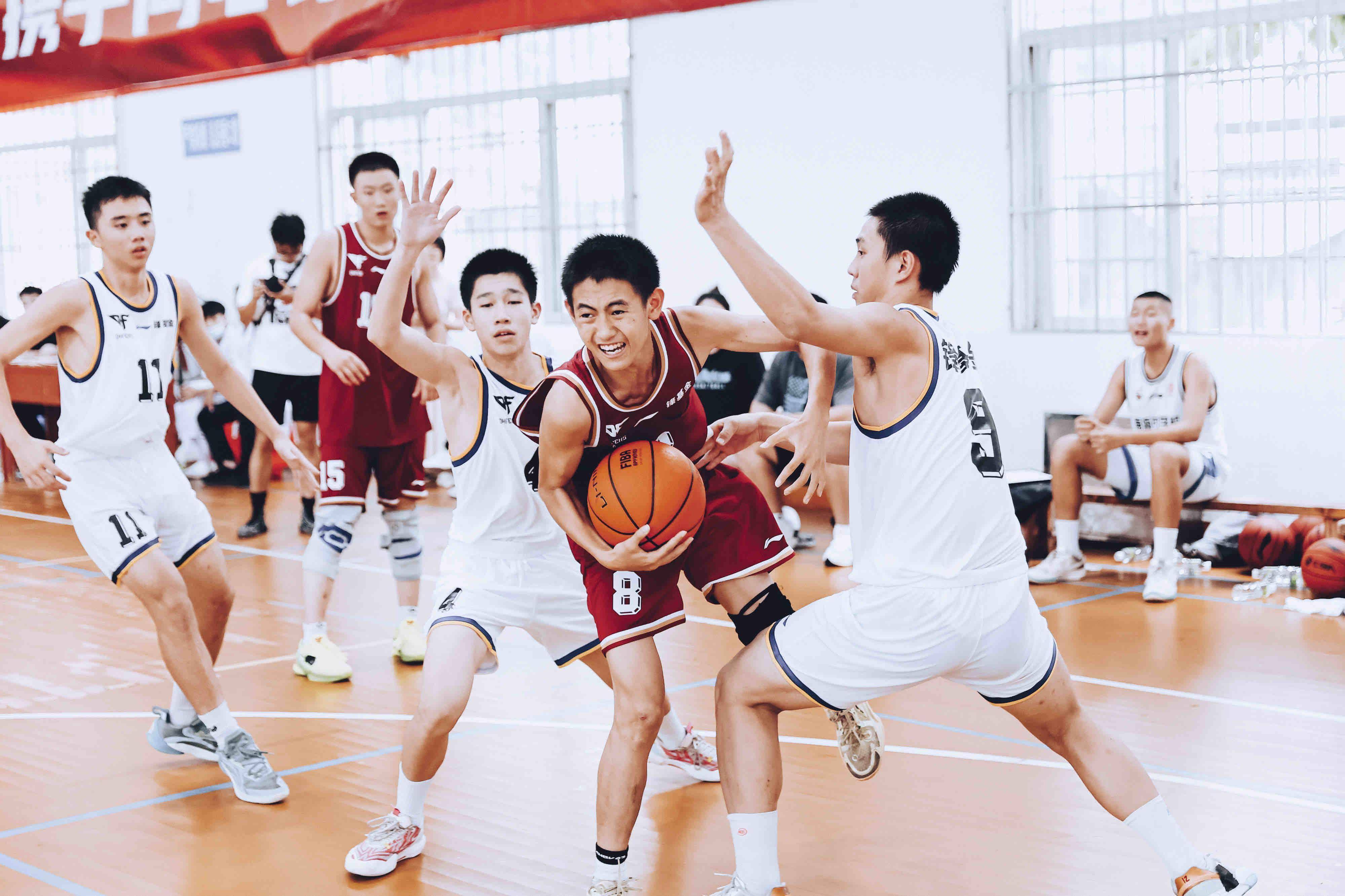 青少年篮球训练营创新模式提升竞技水平 青少年篮球训练营创新模式提升竞技水平