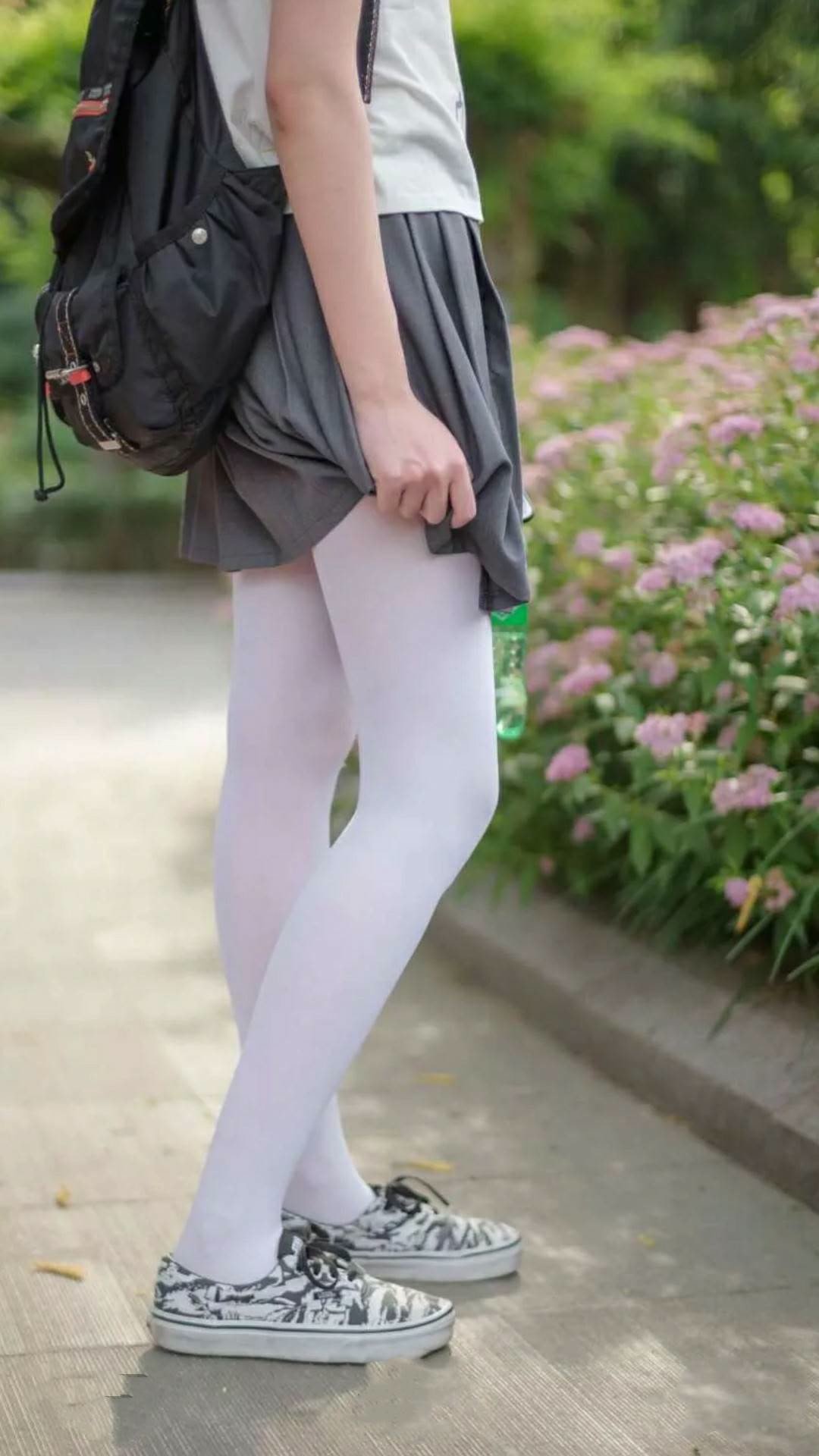 球队防守时门将沟通频率是否影响队形压缩,门将算防守球员吗